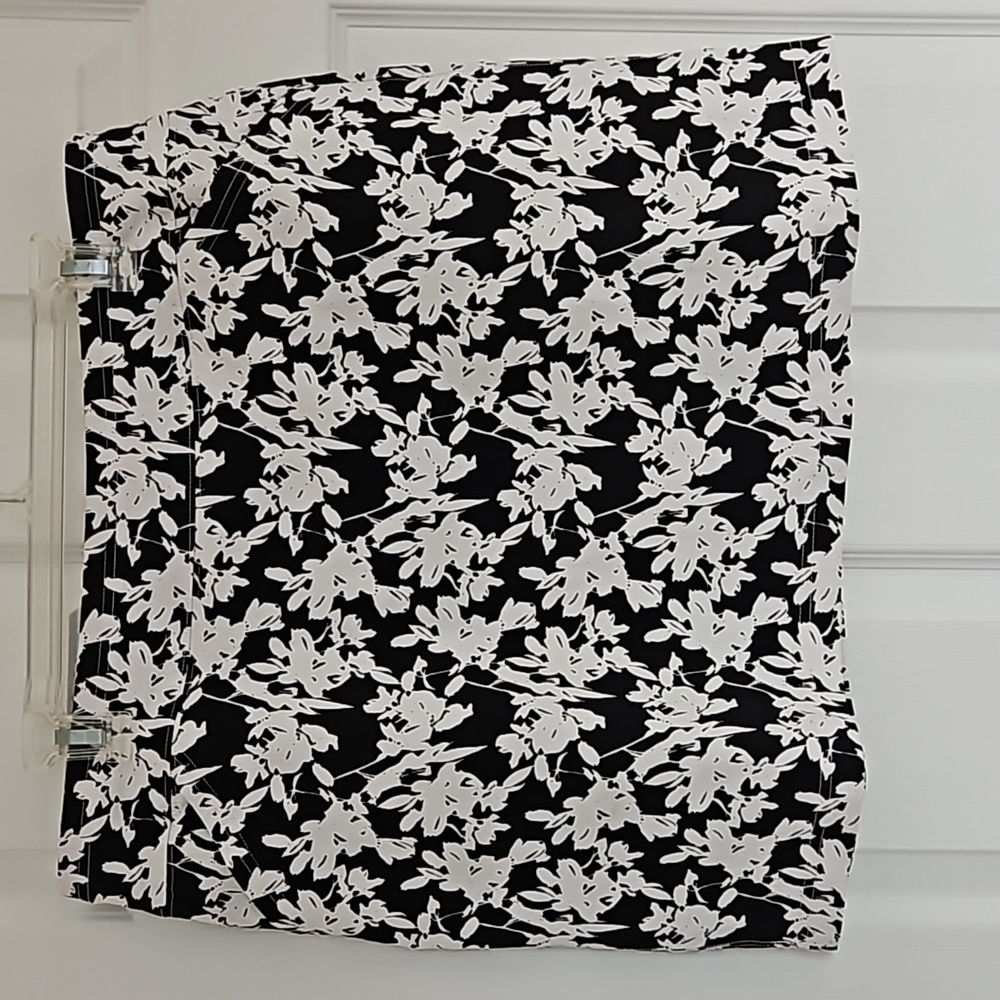 Skort, pull on, Black & White, size XL